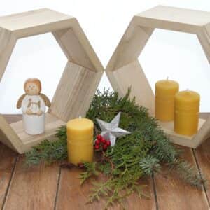 Handgefertigte Bienenwachskerze, Stumpenkerze mit Sternenband, Weihnachten