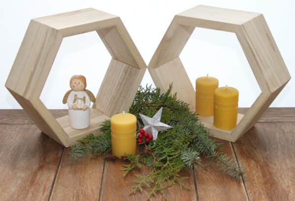 Handgefertigte Bienenwachskerze, Stumpenkerze mit Sternenband, Weihnachten
