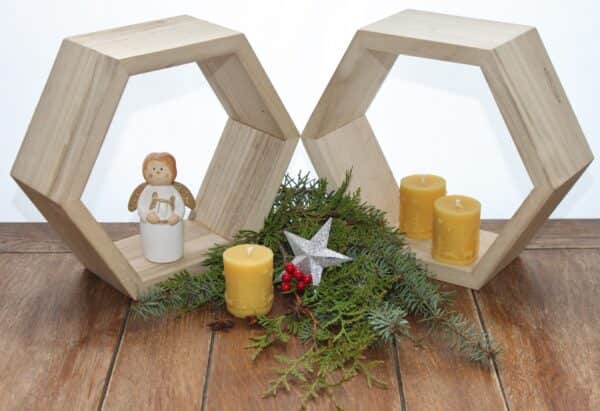 Handgefertigte Bienenwachskerze, Stumpenkerze Winterlandschaft klein, Weihnachten